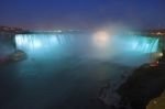 Photo: Niagara Horseshoe Falls Night Illumination