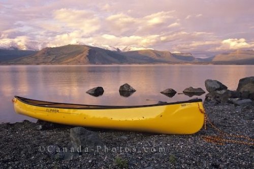 Photo: Kluane Lake Canoe Yukon Territory