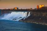 Situated on the US side, the American Falls and Bridal Veil Falls are together a popular tourist attraction situated in the State of New York. These famous falls are best viewed from the Canadian side of the border.