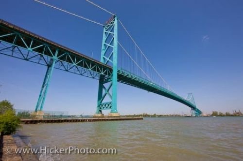 Photo: Canadian American Ambassador Bridge Windsor Michigan