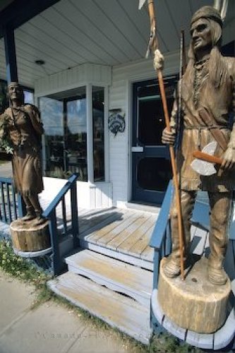 Photo: Natives Tadoussac Sculptures