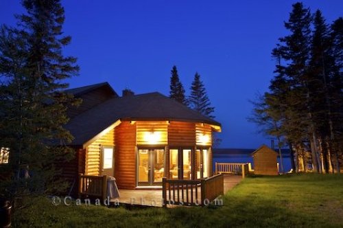 Photo: Tuckamore Lodge Night Lights Newfoundland Canada