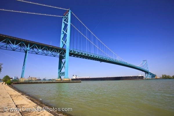 Photo: Ambassador Bridge Windsor Ontario Detroit Michigan