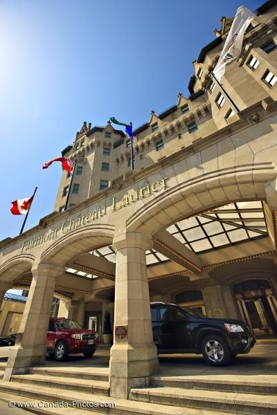 Photo: Fairmont Chateau Laurier Hotel Entrance
