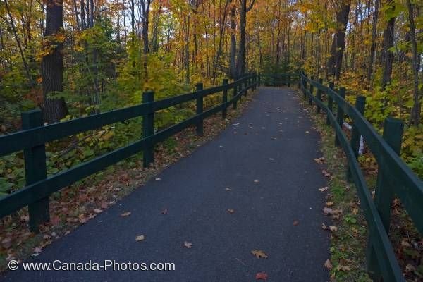 Photo: La Mauricie National Park Autumn Trail Quebec
