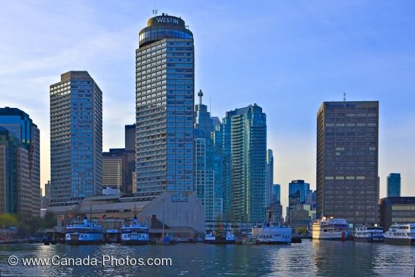 Photo: Toronto City Skyline Ferry Terminal Ontario Canada